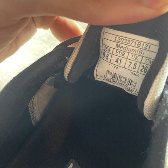 BROOKS Revel 4 Women's 9.5 B Ivory Black Running Shoes Sneakers 1203371B121 - Picture 10 of 10